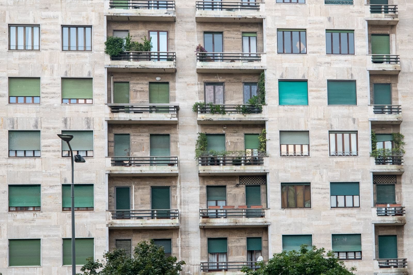 Étanchéité de balcon en copropriété : qui est responsable de quoi ?
